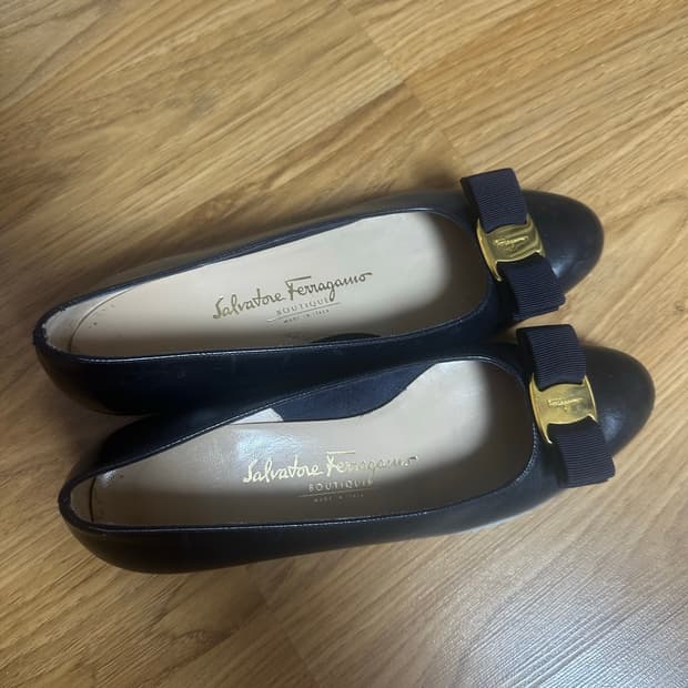 페라가모 구두 펌프스 