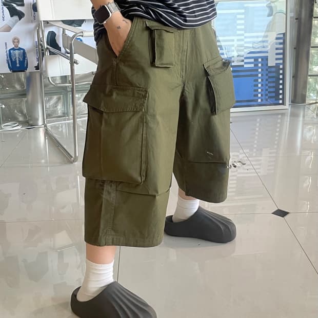 Utility shorts 유틸리티 쇼츠