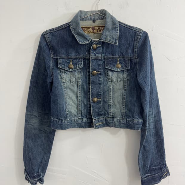 urban standard crop denim jacket