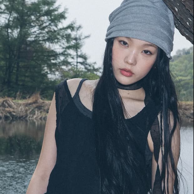 뚜오미오 그레이 글리터 비니