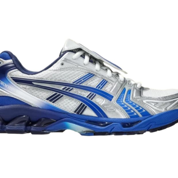 아식스 더뮤지엄비지터 젤카야노 14