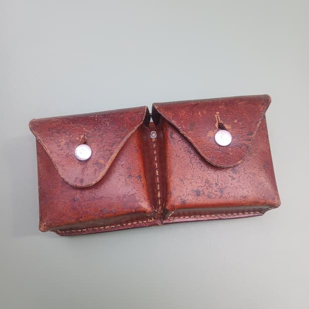 빈티지 스위스군 가죽 파우치