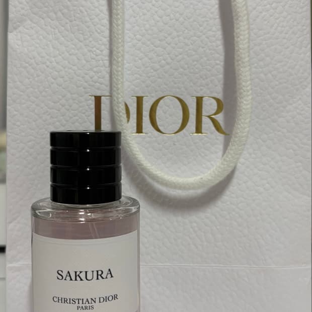 디올 사쿠라 오드퍼퓸 향수 50ml