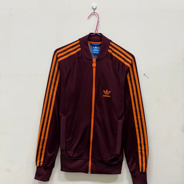 아디다스 버건디 유로파 져지