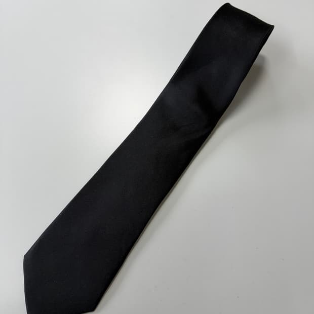 블랙 실크 혼방 넥타이 8cm