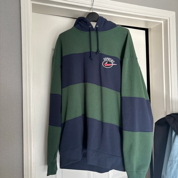 [L] 슈프림 나이키 후드티