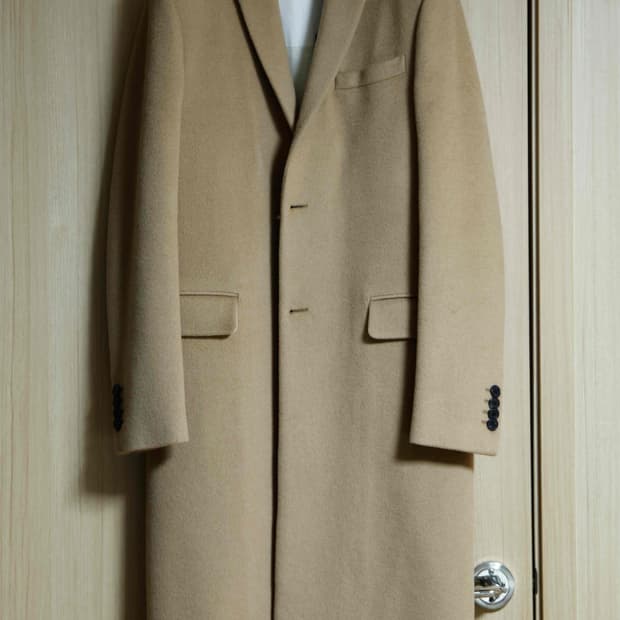 발렌티노 락스터드 코트