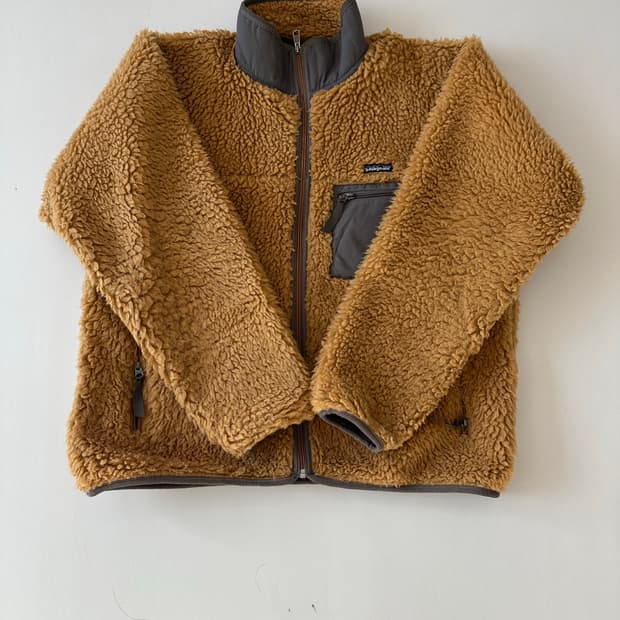 [L] 파타고니아 딥파일 골드