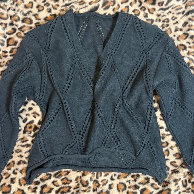 루즈핏 검정 니트