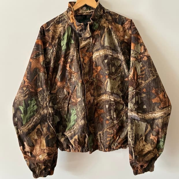 리얼트리 바람막이