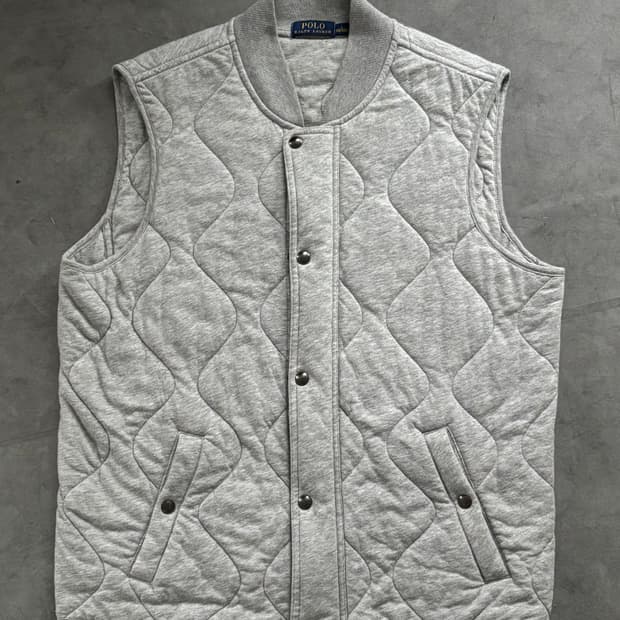Polo 폴로 신형라벨 그레이 퀼티드 베스트