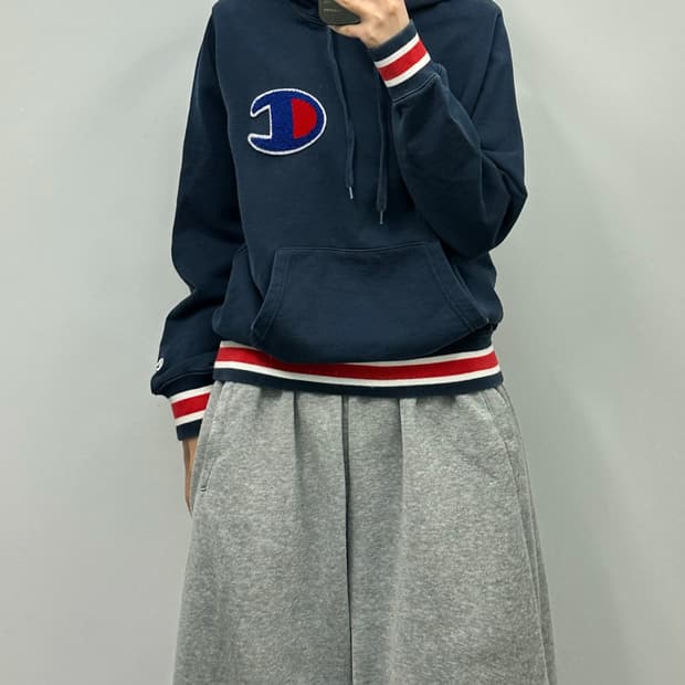 챔피온 덤블로고 네이비 후드티