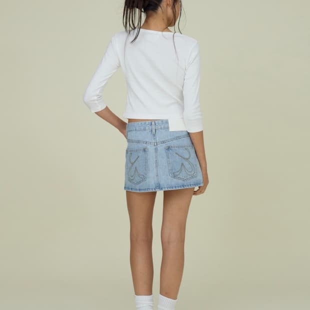 글로니 THE BELLA SKIRT (LIGHT BLUE) L사이즈 