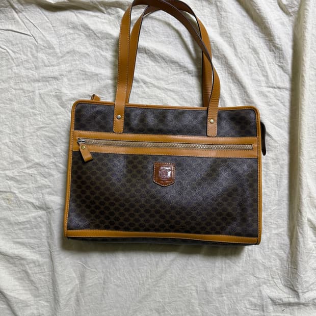 셀린느 마카담 숄더백 