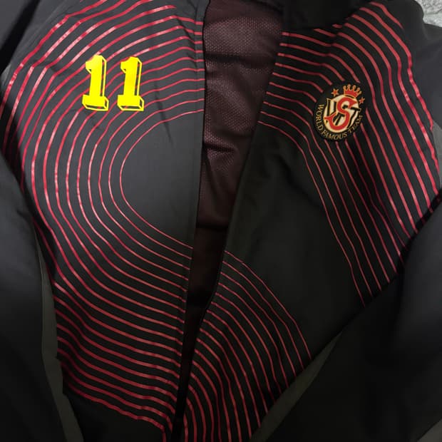 슈프림 S로고 트랙자켓 M사이즈