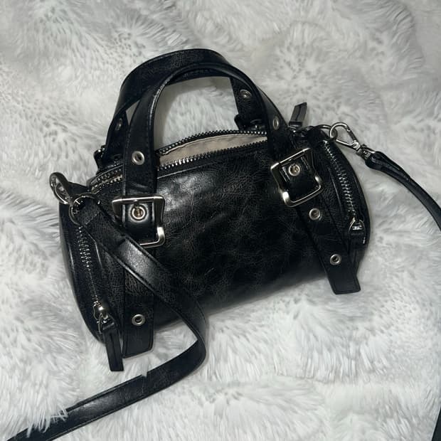 샌드뮤지엄 오크백 크랙블랙