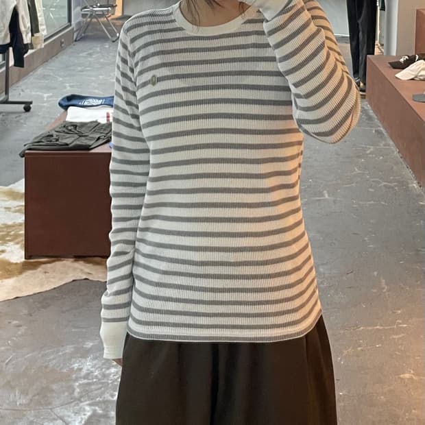 베이프 스트라이프 긴팔 티셔츠 H2483