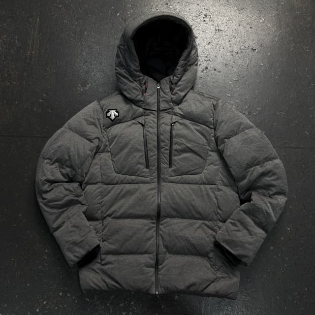 100 데상트 패딩