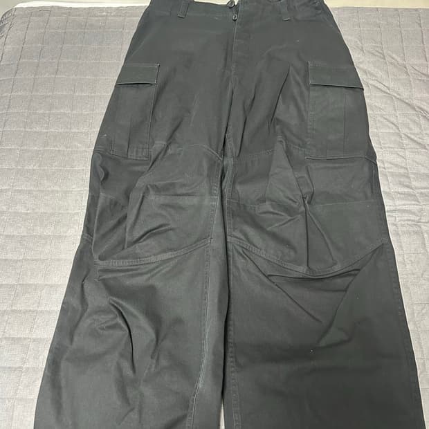 [S] 발렌시아라 킥카고 팬츠 블랙