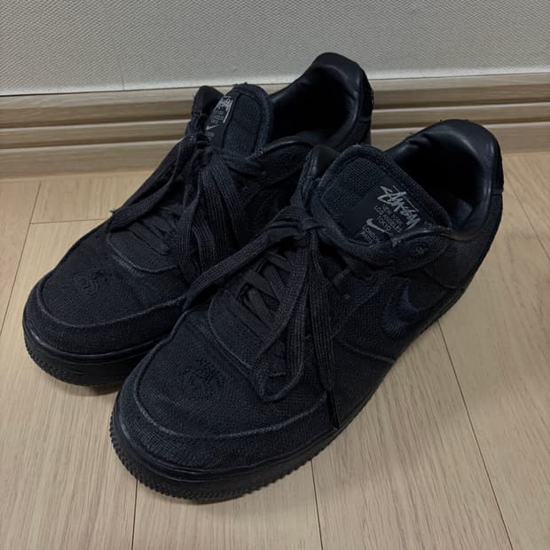 나이키 x 스투시 에어포스 1로우 트리플 블랙