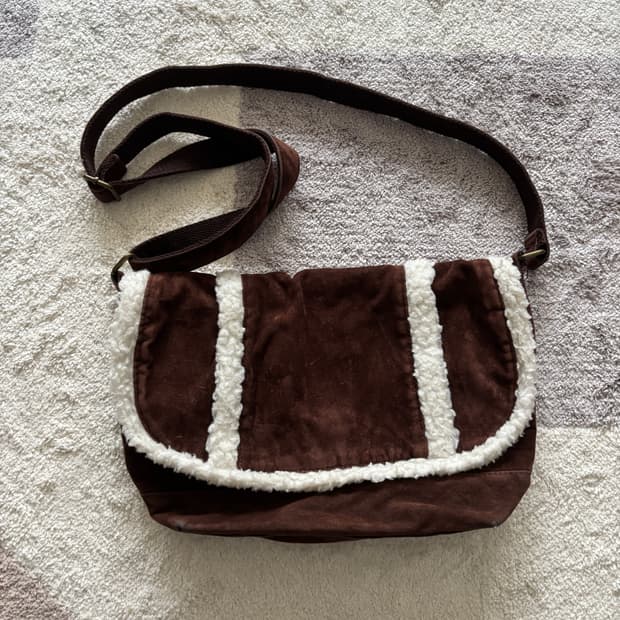 빈티지 퍼 크로스백