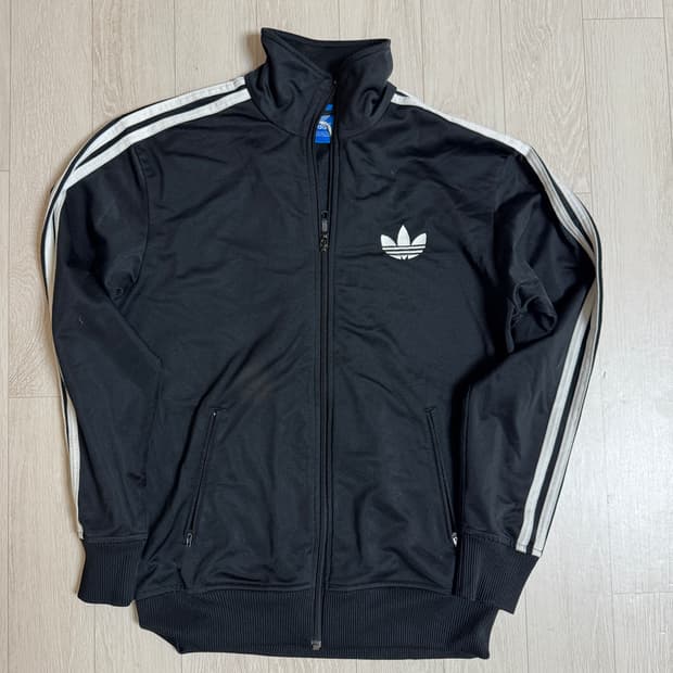 아디다스 파이어버드