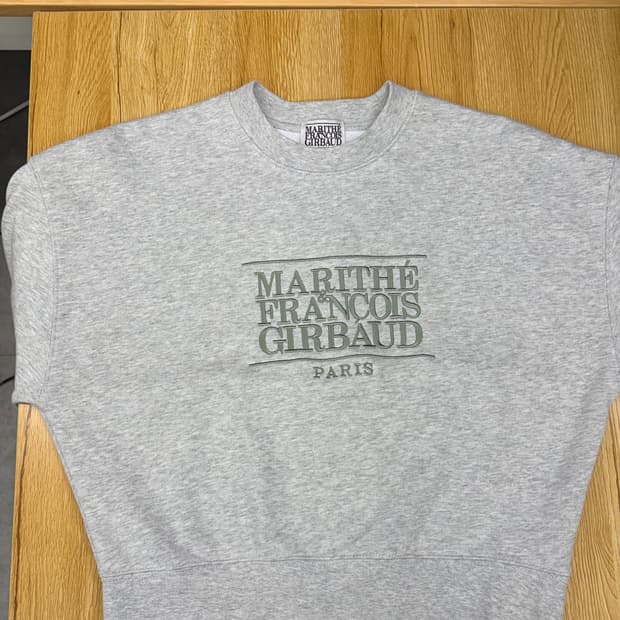 [S]마리떼 프랑소와 저버 맨투맨 회색