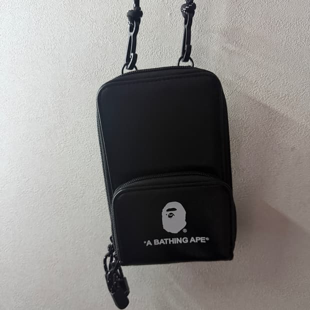 BAPE 베이프 미니 가죽 크로스백