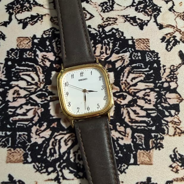 SEIKO 빈티지 쿼츠 시계