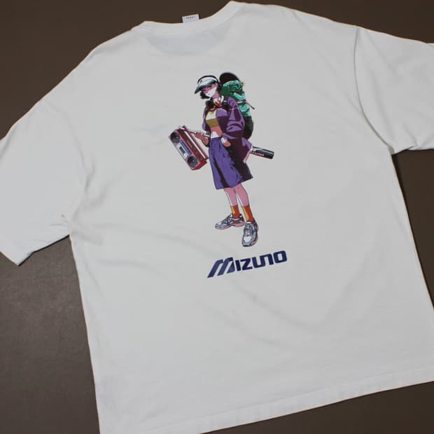 미즈노 백 프린팅 화이트 반팔