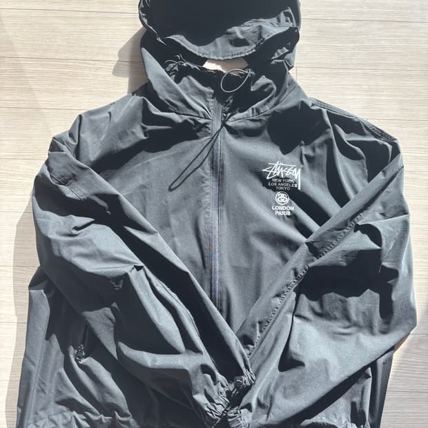 스투시 월드투어 바람막이 팝니다!