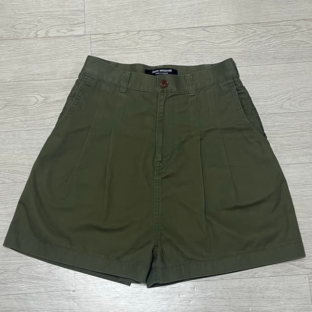 준야와타나베 카키 쇼츠
