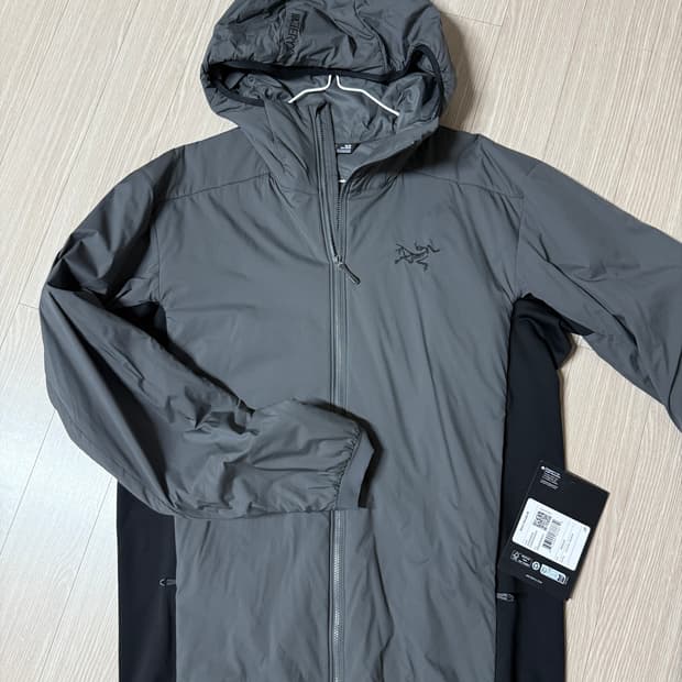 아크테릭스 아톰 Cloud&Black (M)