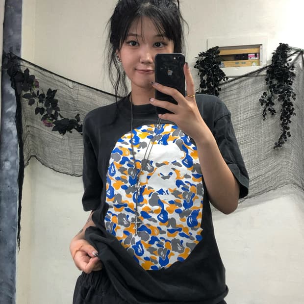 베이프 00‘s 빅 사루 와글와글 카모 티셔츠