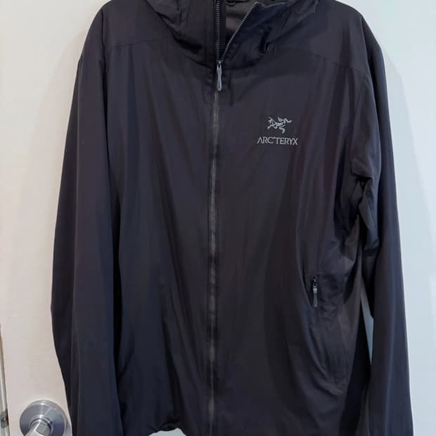 아크테릭스 아톰 SL 후디 바람막이 자켓 블랙 XL