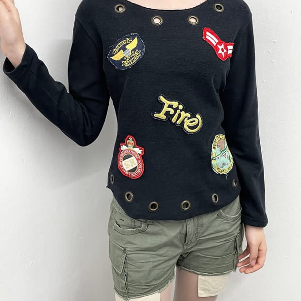 y2k 블랙 패치 펀칭 슬리브