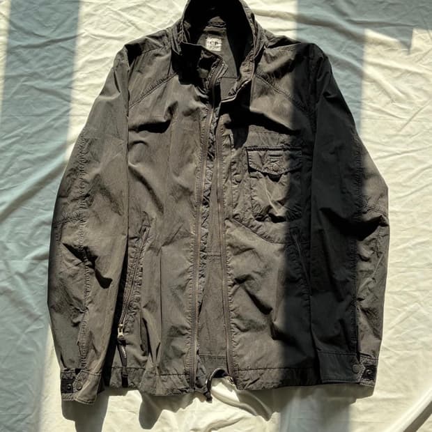 cp 컴퍼니 가먼트 다잉 집업 자켓