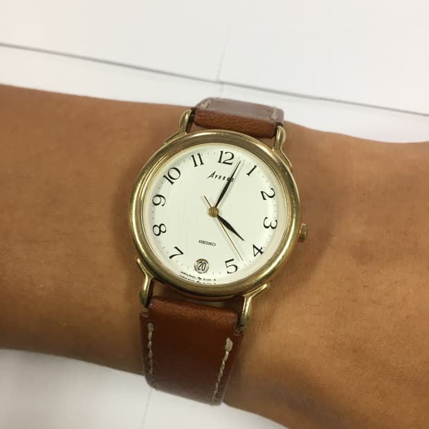 90s seiko avenue quartz gold