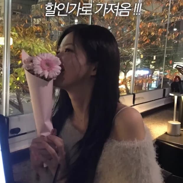 애프터아워즈 소프트 헤어리 원숄더 니트 베이지