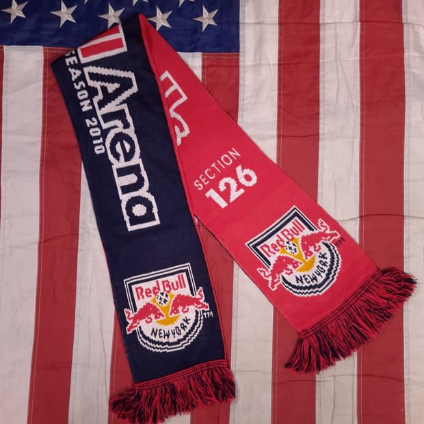 새제품급 뉴욕레드불스 리버서블 아크릴 축구 머플러