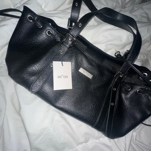 애즈온 헤븐백 블랙