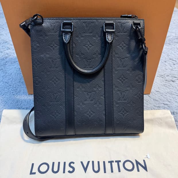 [최저가] 루이비통 토뤼옹 삭 플라 GM 블랙 크로스백 토트백