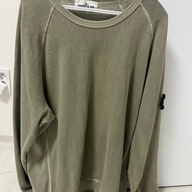 스톤아일랜드 가먼트다잉 맨투맨 xl