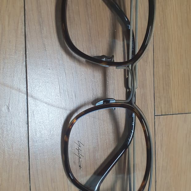 요지야마모토 안경