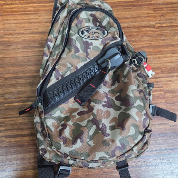 에스까르떼 대왕 지퍼 카모플라쥬 빅 슬링백 