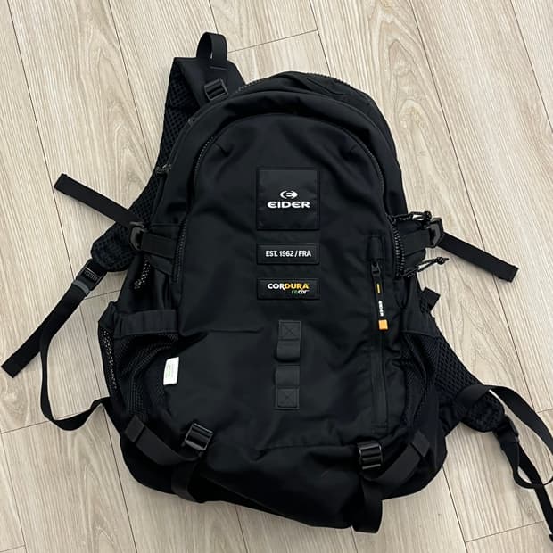 아이더 코듀라 블랙 백팩