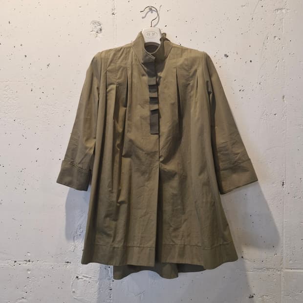 카키 오버핏 플레어 셔츠