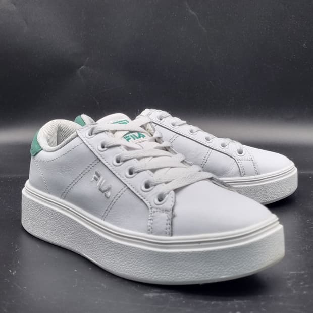 휠라 코트플럼피 스니커즈 240