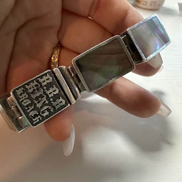 킹크로치 흑자개 팔찌