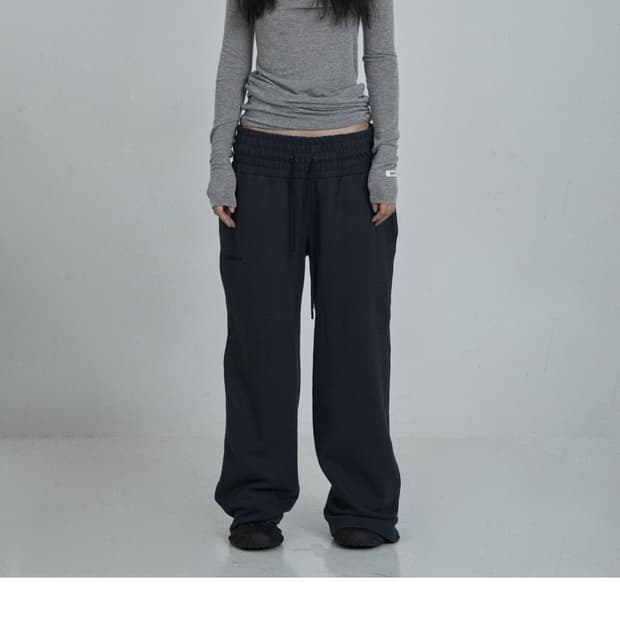 오도어 스킨 팬츠 네이비 새거 팝니다